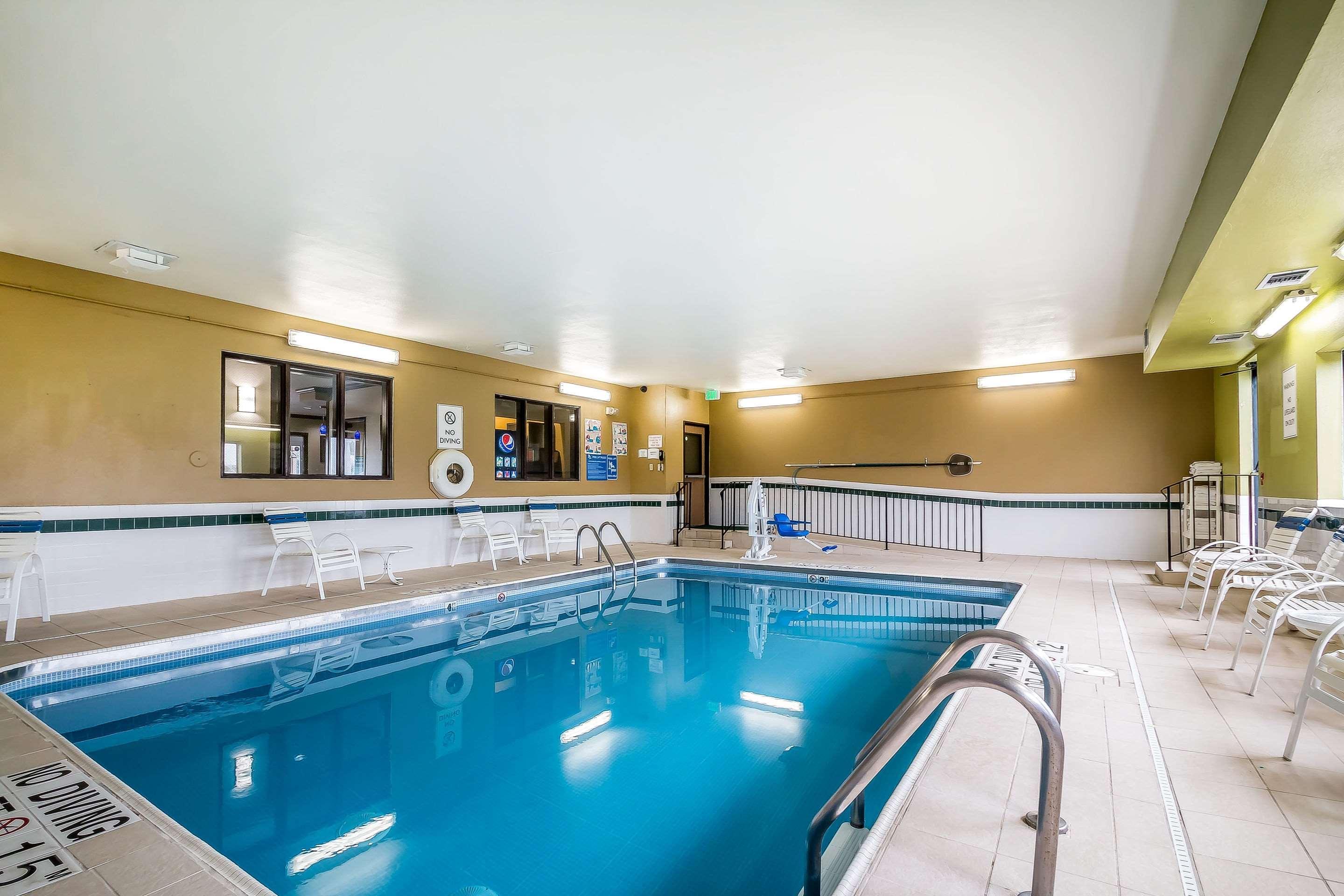 Quality Inn Coralville - Iowa River Landing Экстерьер фото